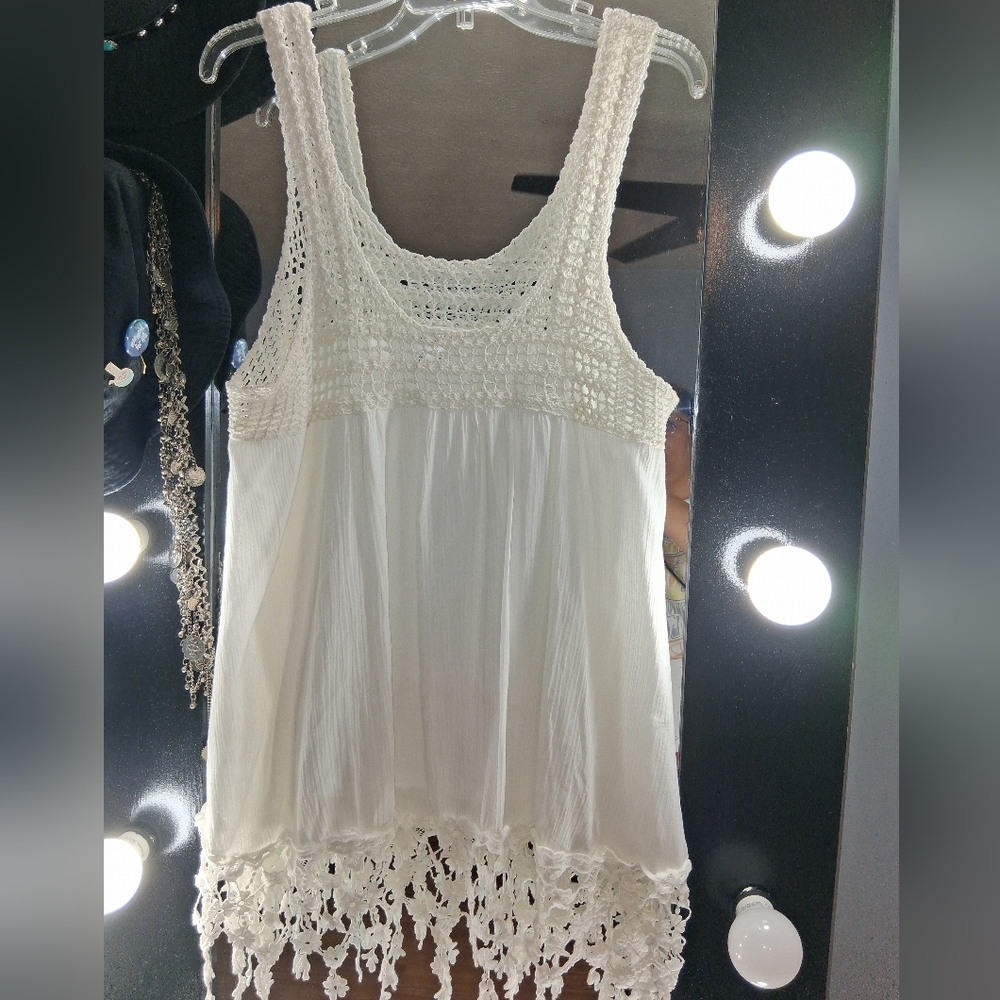 VENUS Ivory Crochet Accent Tank Top - Picture 5 of 5